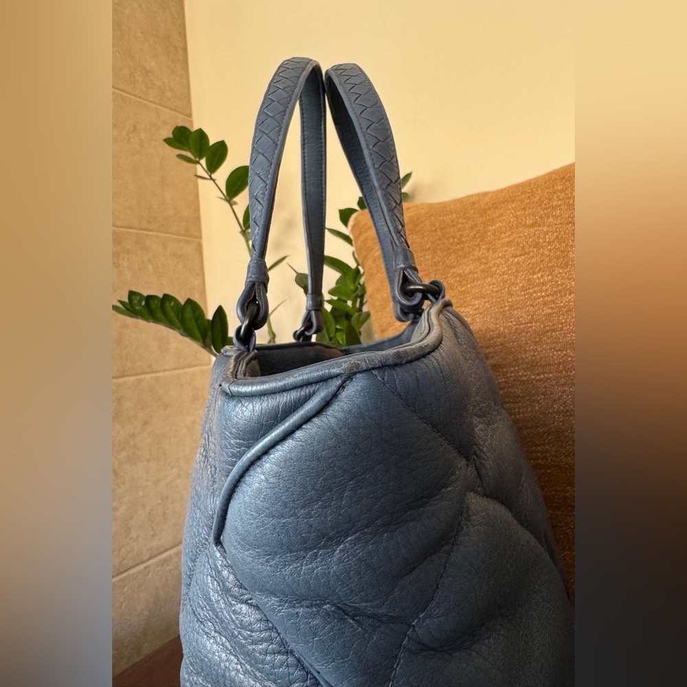 Bottega Veneta, Large Veneta Hobo Bag in Deep Cobalt/Cielo Blue - Picture 7 of 16
